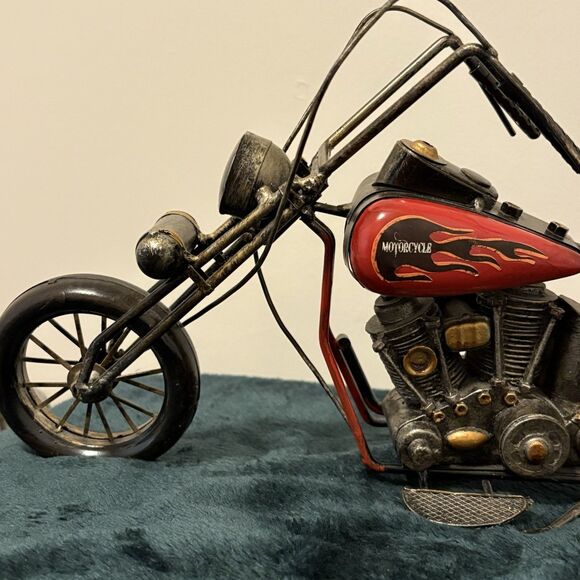 Vintage Retro Style Tin Metal Model Red Chopper Motorcycle Decor - Picture 2 of 14